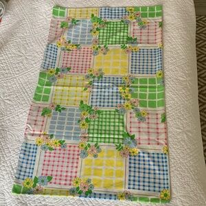 Vintage Retro Floral Pillowcase